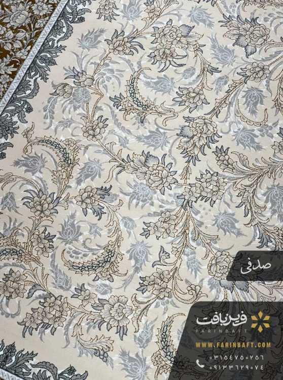 نمای نزدیک فرش طرح لیا صدفی